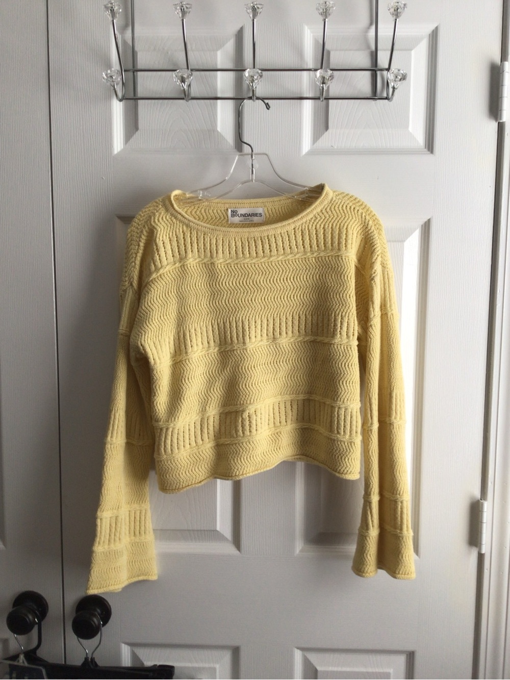 Time and Tru Pale Yellow Textured Crew Neck Sweater